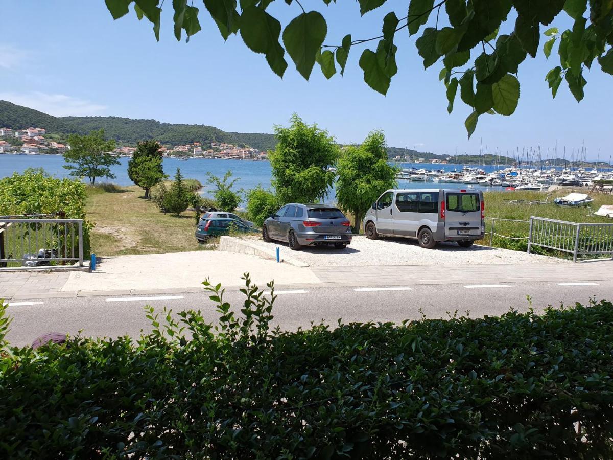 Apartmani Mira Supetarska Draga Luaran gambar