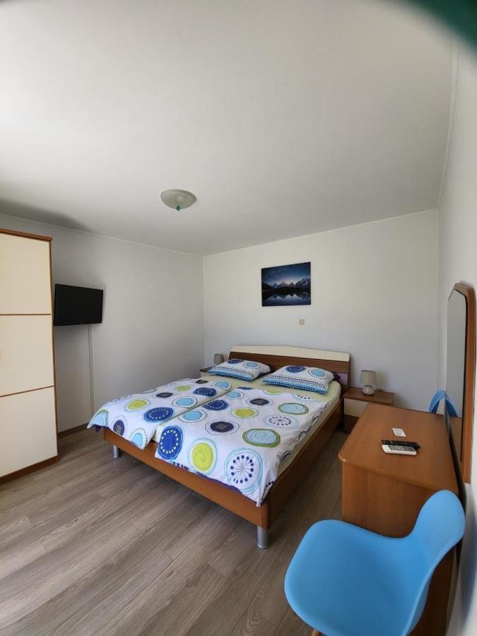 Apartmani Mira Supetarska Draga Luaran gambar