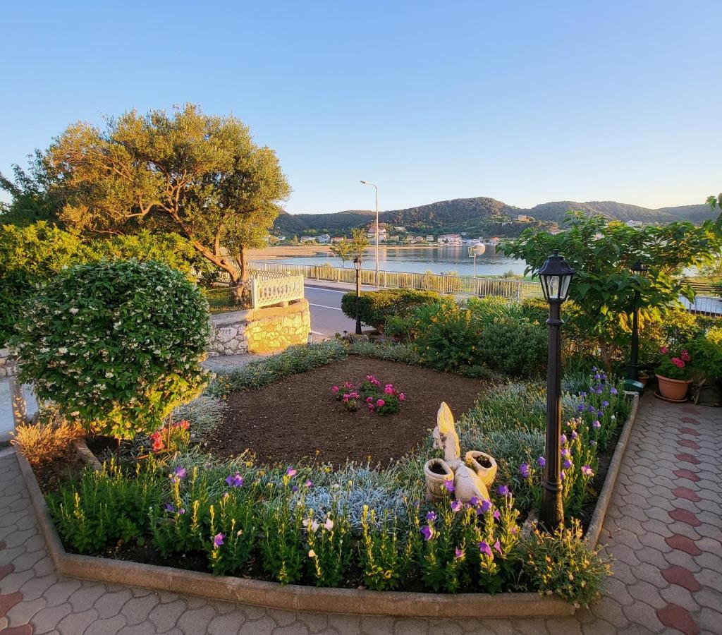Apartmani Mira Supetarska Draga Luaran gambar