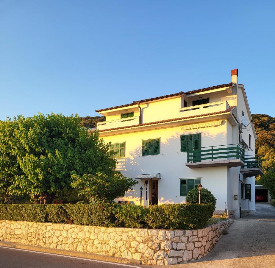 Apartmani Mira Supetarska Draga Luaran gambar