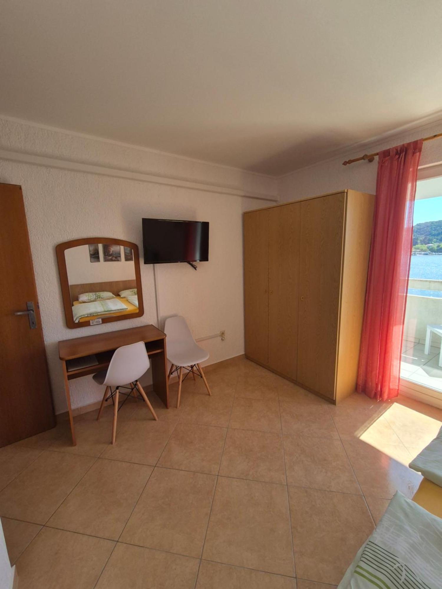 Apartmani Mira Supetarska Draga Luaran gambar